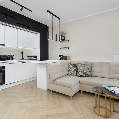 Bright Grzegorzecka Near Centre By Renters *